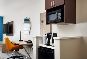 Holiday Inn Express & Suites Wheeling by IHG