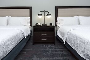 Hampton Inn & Suites Raleigh Downtown