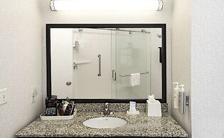 Hampton Inn & Suites Raleigh Downtown