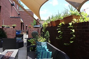 Hampton Inn & Suites Raleigh Downtown