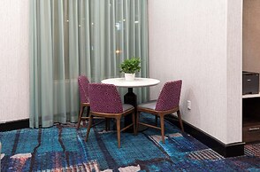 Hampton Inn & Suites Raleigh Downtown