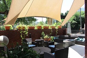 Hampton Inn & Suites Raleigh Downtown