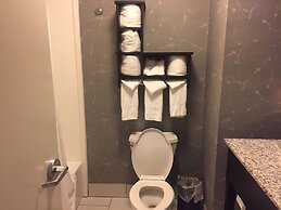 Hampton Inn & Suites Raleigh Downtown