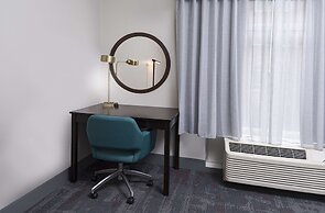 Hampton Inn & Suites Raleigh Downtown