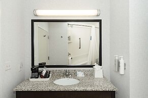 Hampton Inn & Suites Raleigh Downtown