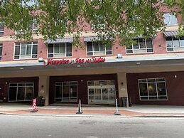 Hampton Inn & Suites Raleigh Downtown