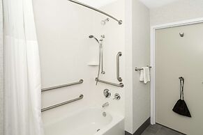 Hampton Inn & Suites Raleigh Downtown