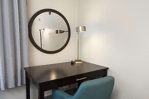 Hampton Inn & Suites Raleigh Downtown