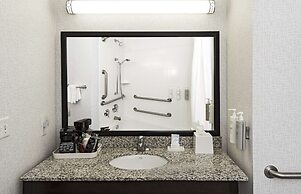 Hampton Inn & Suites Raleigh Downtown