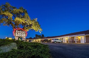 Sunset Lodge Escanaba