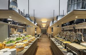 Centara Life Government Complex Hotel & Convention Centre Chaeng Watth