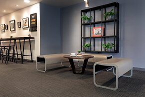 Centara Life Government Complex Hotel & Convention Centre Chaeng Watth