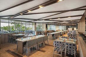 Centara Life Government Complex Hotel & Convention Centre Chaeng Watth