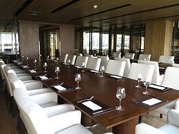 Centara Life Government Complex Hotel & Convention Centre Chaeng Watth