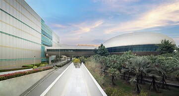 Centara Life Government Complex Hotel & Convention Centre Chaeng Watth