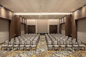 Centara Life Government Complex Hotel & Convention Centre Chaeng Watth