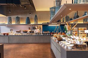 Centara Life Government Complex Hotel & Convention Centre Chaeng Watth