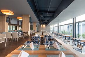 Centara Life Government Complex Hotel & Convention Centre Chaeng Watth