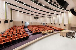 Centara Life Government Complex Hotel & Convention Centre Chaeng Watth