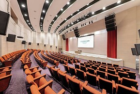 Centara Life Government Complex Hotel & Convention Centre Chaeng Watth