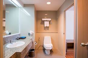 Centara Life Government Complex Hotel & Convention Centre Chaeng Watth