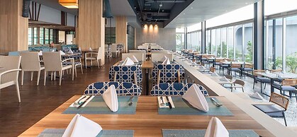 Centara Life Government Complex Hotel & Convention Centre Chaeng Watth