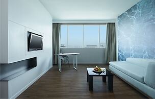 Centara Life Government Complex Hotel & Convention Centre Chaeng Watth