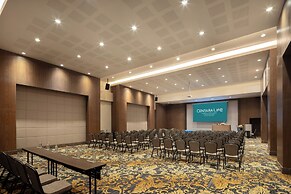 Centara Life Government Complex Hotel & Convention Centre Chaeng Watth