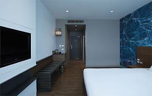 Centara Life Government Complex Hotel & Convention Centre Chaeng Watth