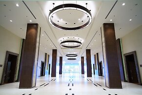 Centara Life Government Complex Hotel & Convention Centre Chaeng Watth