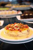 Centara Life Government Complex Hotel & Convention Centre Chaeng Watth