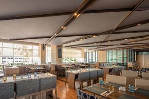 Centara Life Government Complex Hotel & Convention Centre Chaeng Watth