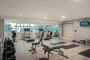 Centara Life Government Complex Hotel & Convention Centre Chaeng Watth