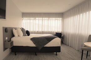 429 Apartments and Suites