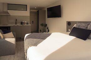 429 Apartments and Suites