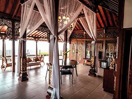 Villa Borobudur Resort