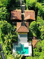 Villa Borobudur Resort