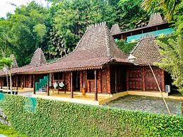 Villa Borobudur Resort