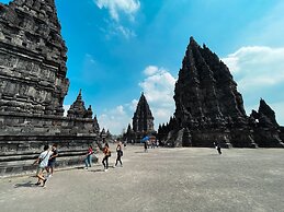 Villa Borobudur Resort