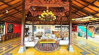 Villa Borobudur Resort