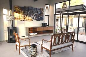 The Elegant Guesthouse