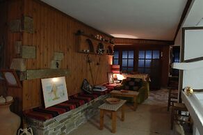 Magani Apartments & Maisonettes