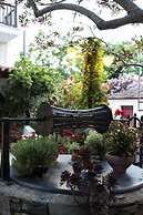 Magani Apartments & Maisonettes