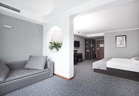 Artis Hotel & Spa