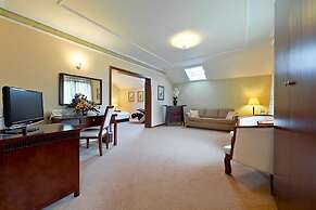 Artis Hotel & Spa