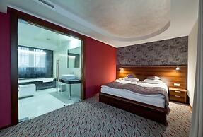 Artis Hotel & Spa