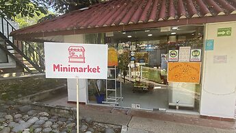 Hotel On Vacation Girardot Resort