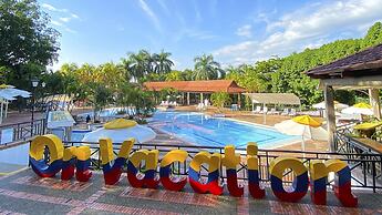 Hotel On Vacation Girardot Resort