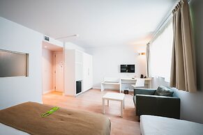 Utopia Hotel