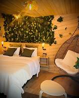 Utopia Hotel
